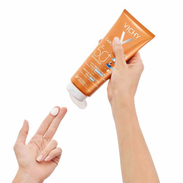 CAPITAL SOLEIL Gentle Protective Milk Kids SPF 50 4